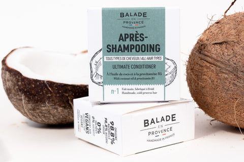 Après-Shampooing et emballage avec noix de coco