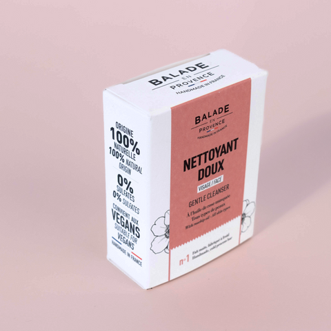 Nettoyant Visage solide – vue trois-quarts