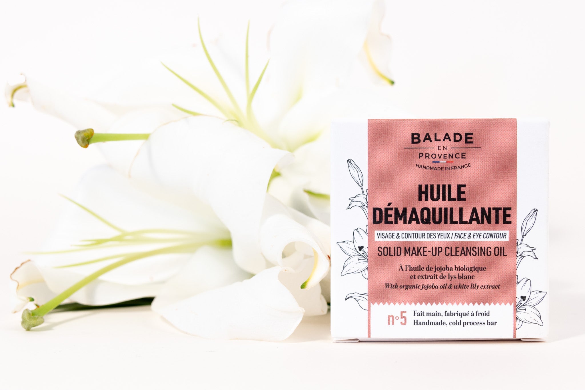Huile Démaquillante Solide avec fleurs blanches